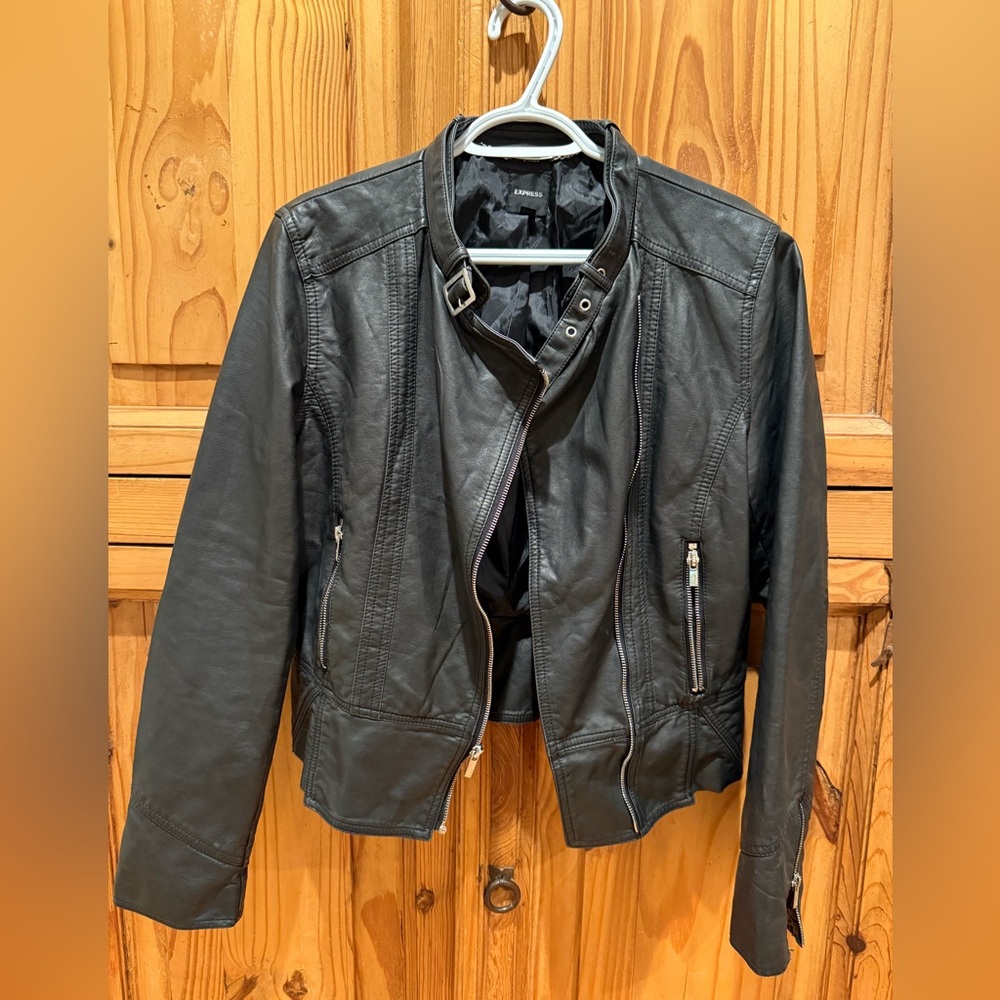 Size L express leather jacket